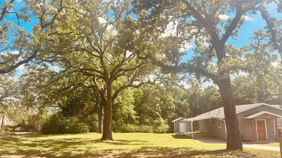 938 Amsden Street, Denison, TX 75020 - #1