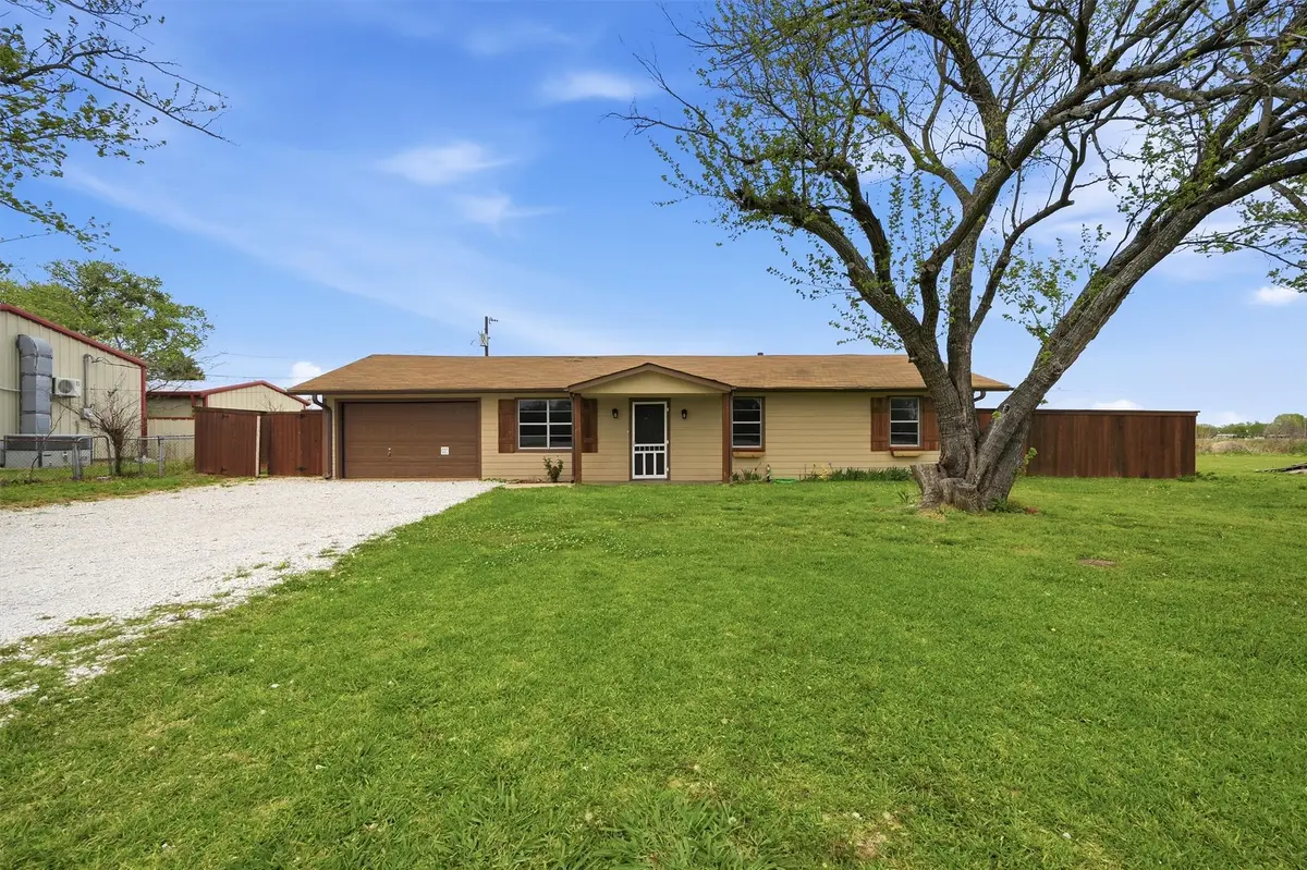 29361 Us Highway 82, Whitesboro, TX 76273 - #1