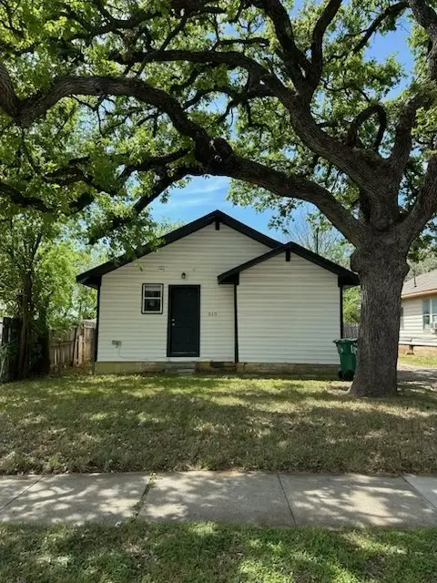 313 N Wood Street, Denton, TX 76209