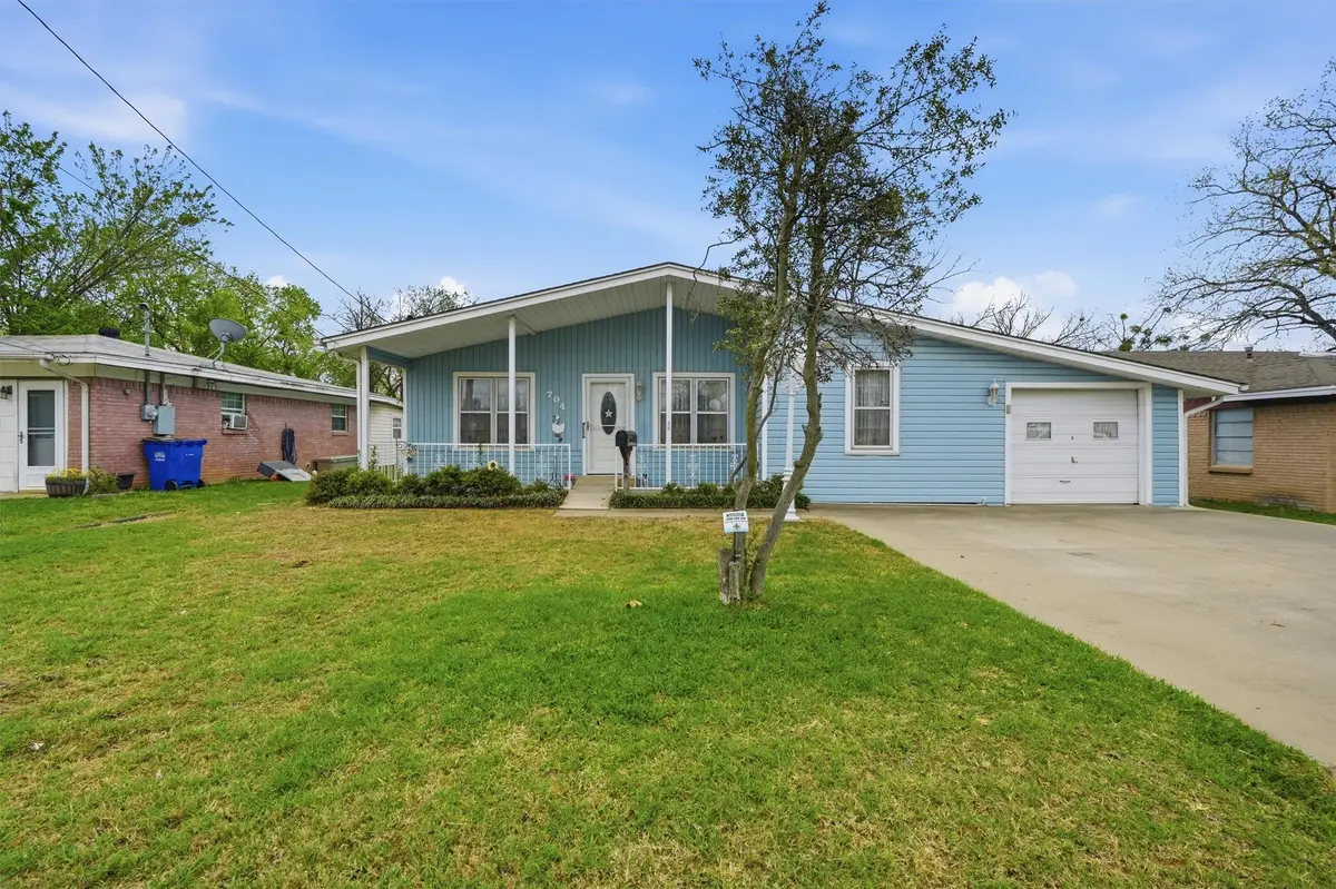 704 Abney Street, Whitesboro, TX 76273 - #1