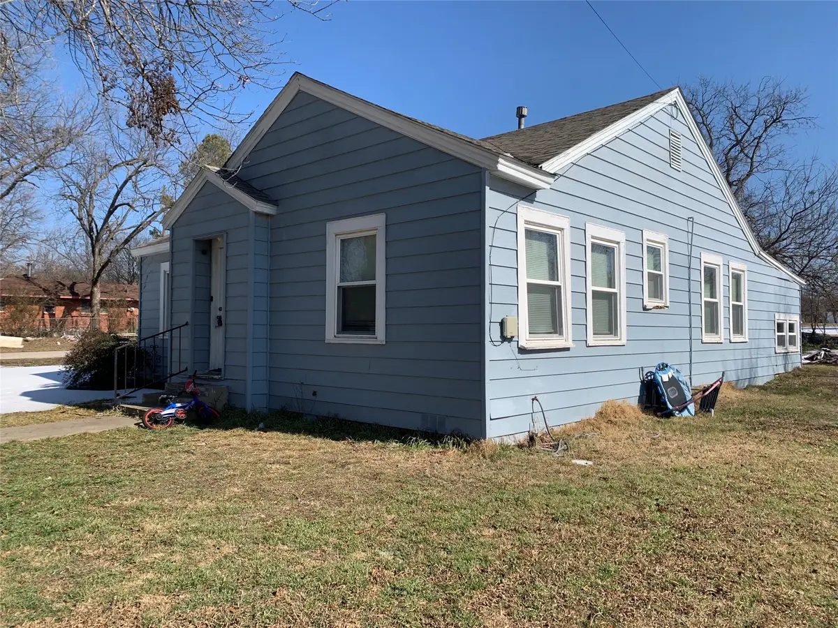 920 Hancock Street, Gainesville, TX 76240 - #1