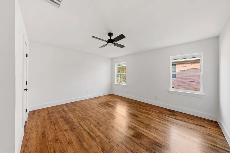 4435 Flo Avenue, Cockrell Hill, TX 75211 - #2