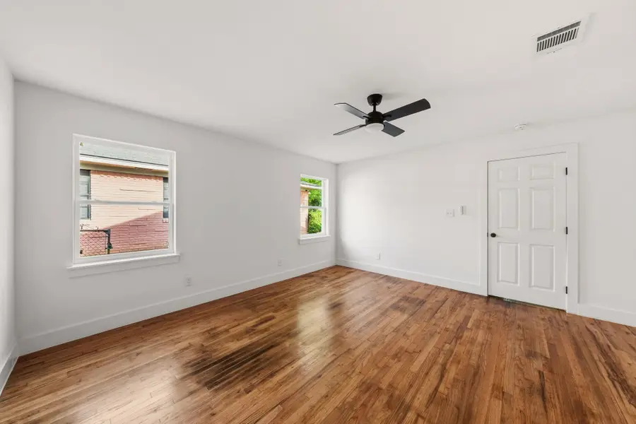 4435 Flo Avenue, Cockrell Hill, TX 75211 - #3