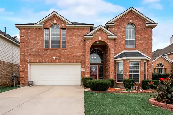 6329 Redeagle Creek Drive, Fort Worth, TX 76179