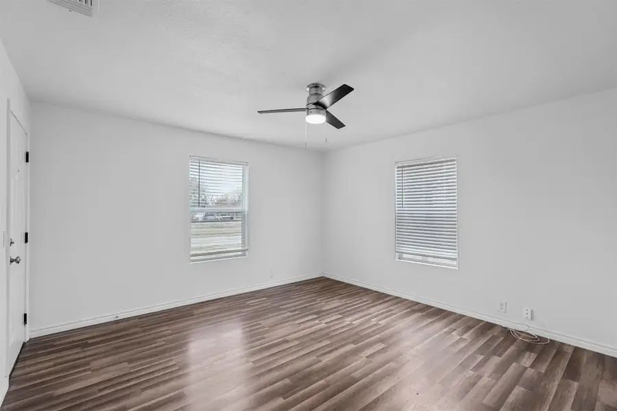 407 N Carter, Howe, TX 75459 - #2