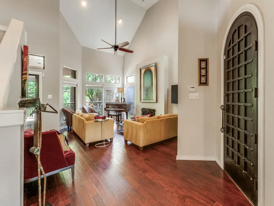 6205 Twin Oaks Circle, Dallas, TX 75240 - #3