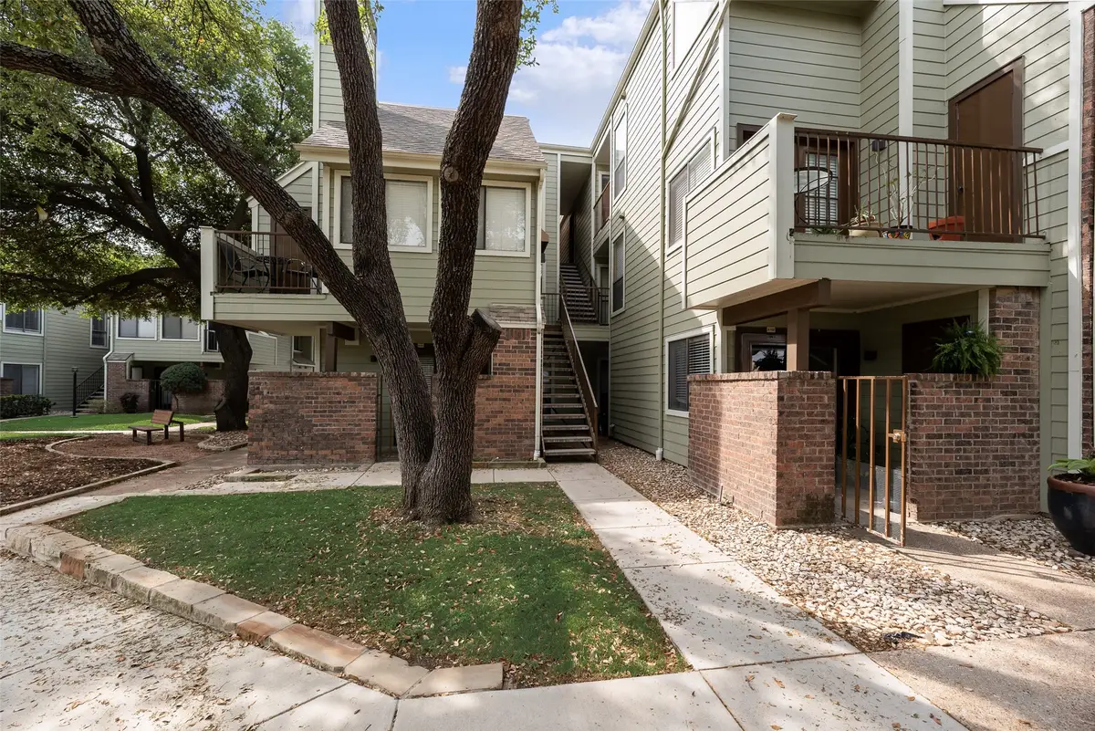 3109 Sondra Drive #302, Fort Worth, TX 76107 - #1