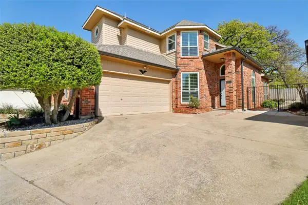 3017 Eagles Nest Drive, Bedford, TX 76021