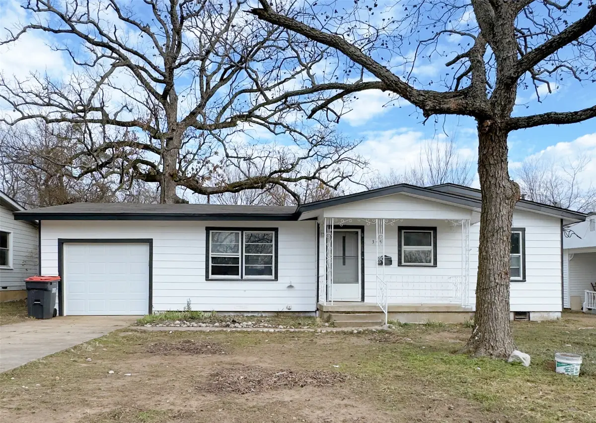 345 SW 16th Street, Paris, TX 75460 - #1