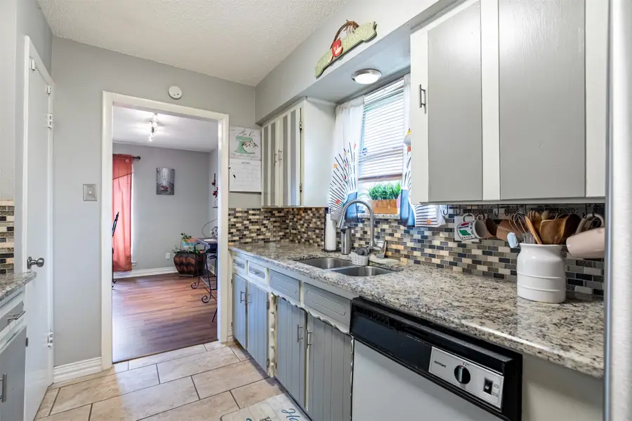 353 Brook Hollow Drive, Desoto, TX 75115 - #3