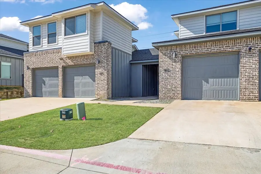 3060 W Crawford Street #601/602, Denison, TX 75020 - #3