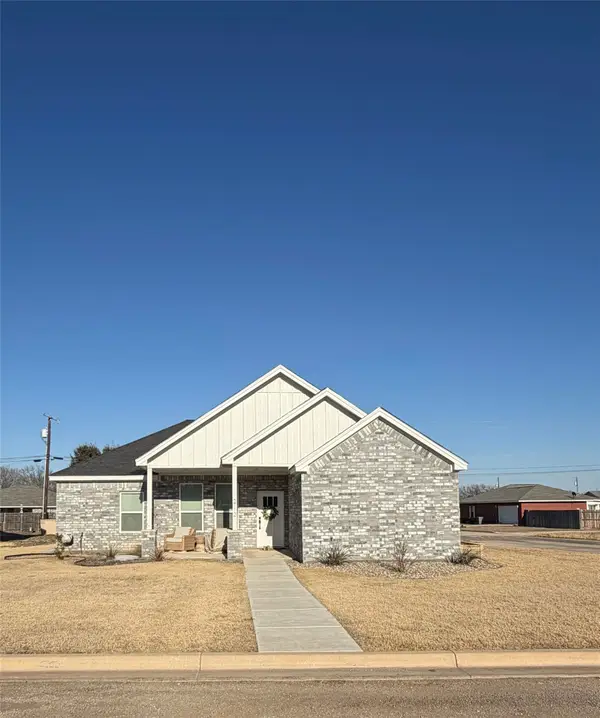 2112 Brooke Lane, Brownwood, TX 76801