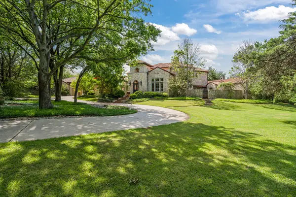 545 W Highland Street, Southlake, TX 76092