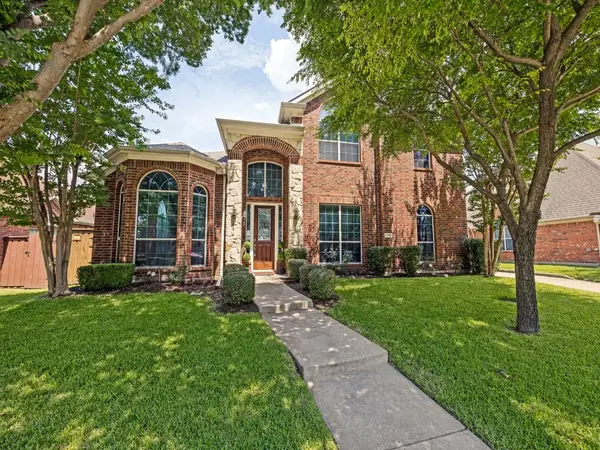 1192 Oak Hill Lane, Murphy, TX 75094