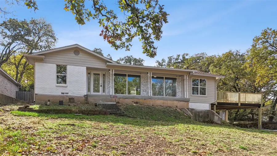 5806 Mountainwood Drive, Arlington, TX 76016 - #2