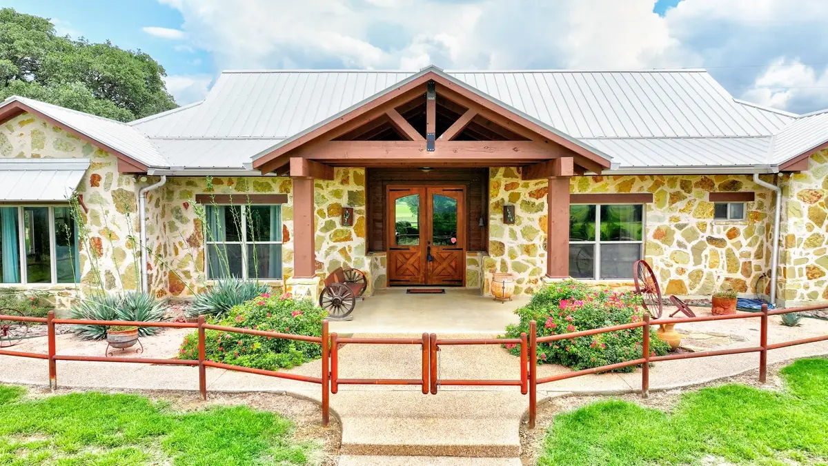 1084 Beddo Mountain, Santo, TX 76472 - #1
