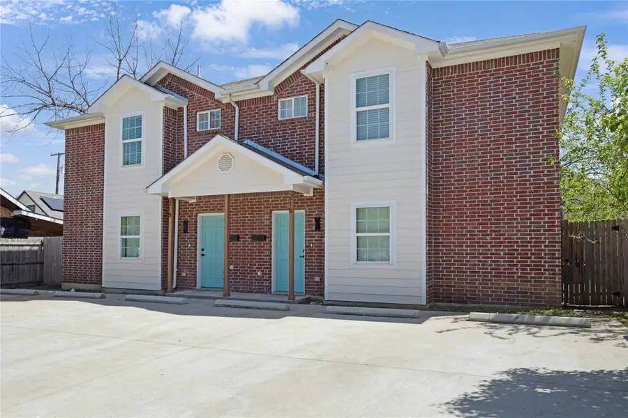 216 & 218 E Cherry Street, Sherman, TX 75090 - #2