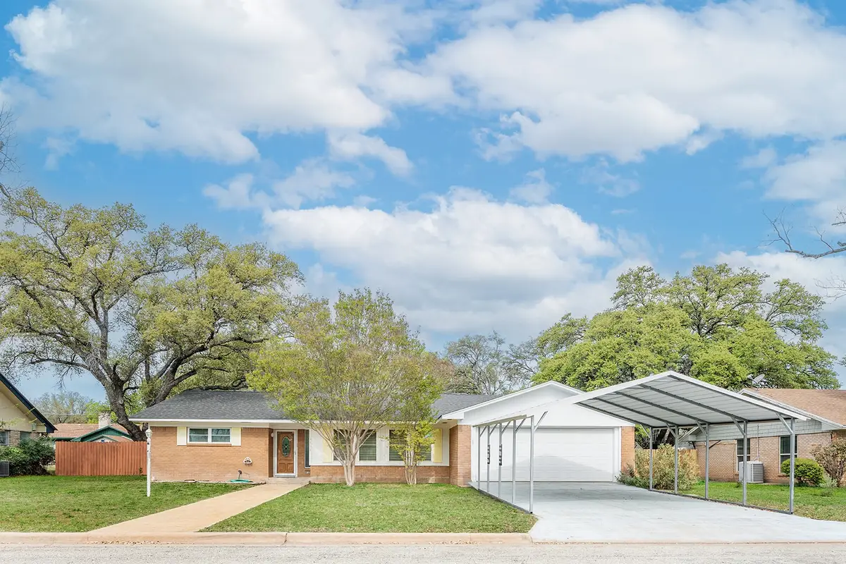 2102 S High Street, Brady, TX 76825 - #1