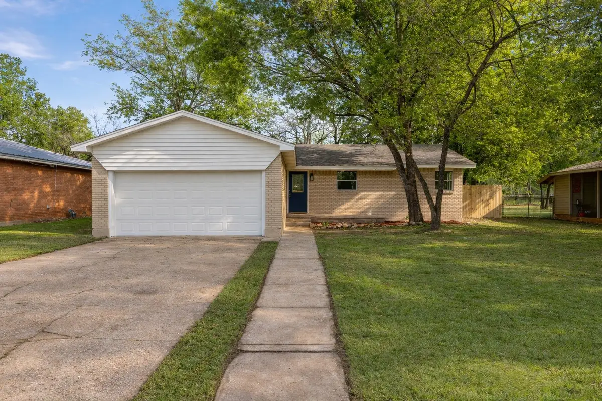 1204 W 3a Street, McGregor, TX 76657 - #1
