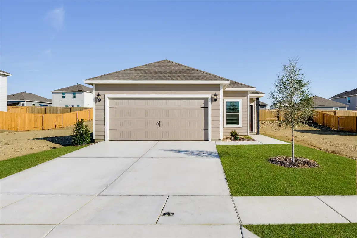 8413 White Wolf Trail, Ponder, TX 76259 - #1