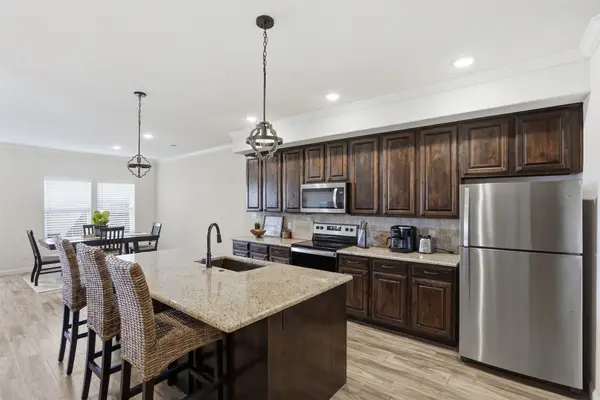 1100 Noble Flair Place, Granbury, TX 76049