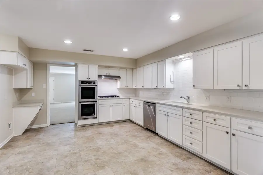 5116 Lovell Avenue, Fort Worth, TX 76107 - #2