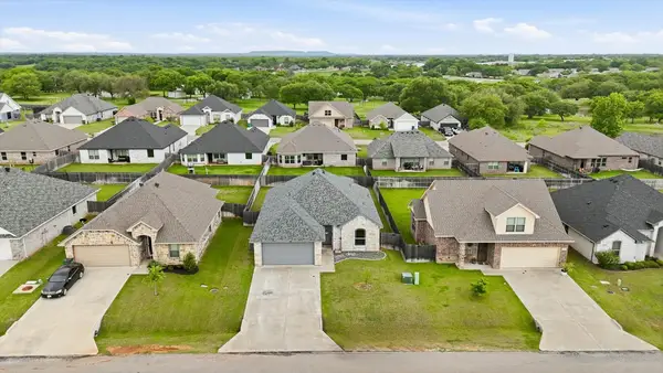 3312 Arrow Creek Drive, Granbury, TX 76049