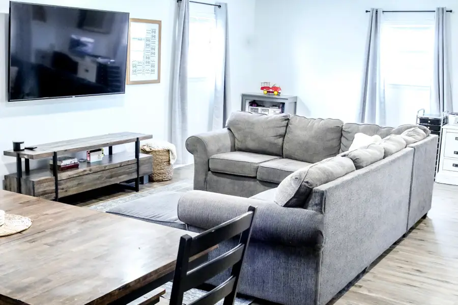 315 E Fourth Street, Muenster, TX 76252 - #3