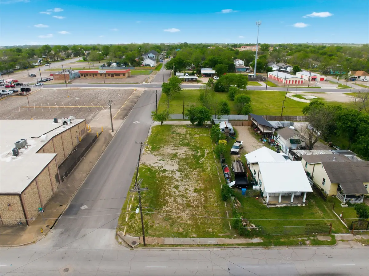 925 S 17th Street, Waco, TX 76706 - #1