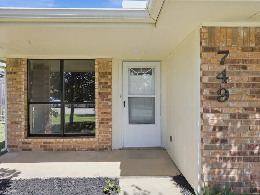 749 Red Oak Drive, Lewisville, TX 75067 - #2