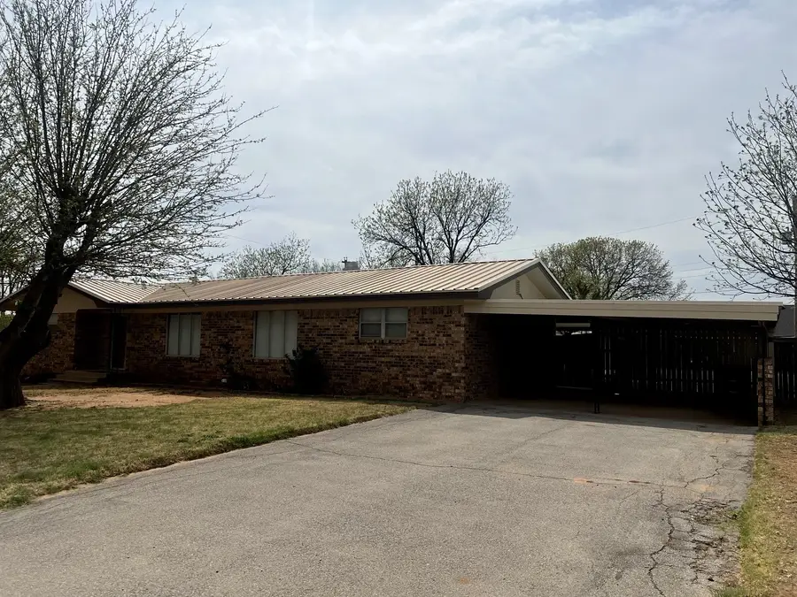 1014 Jameson, Paducah, TX 79248 - #2