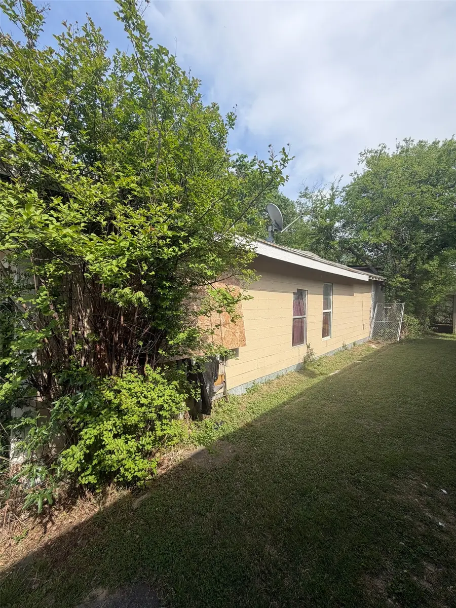 2910 Birmingham Avenue, Dallas, TX 75215 - #3