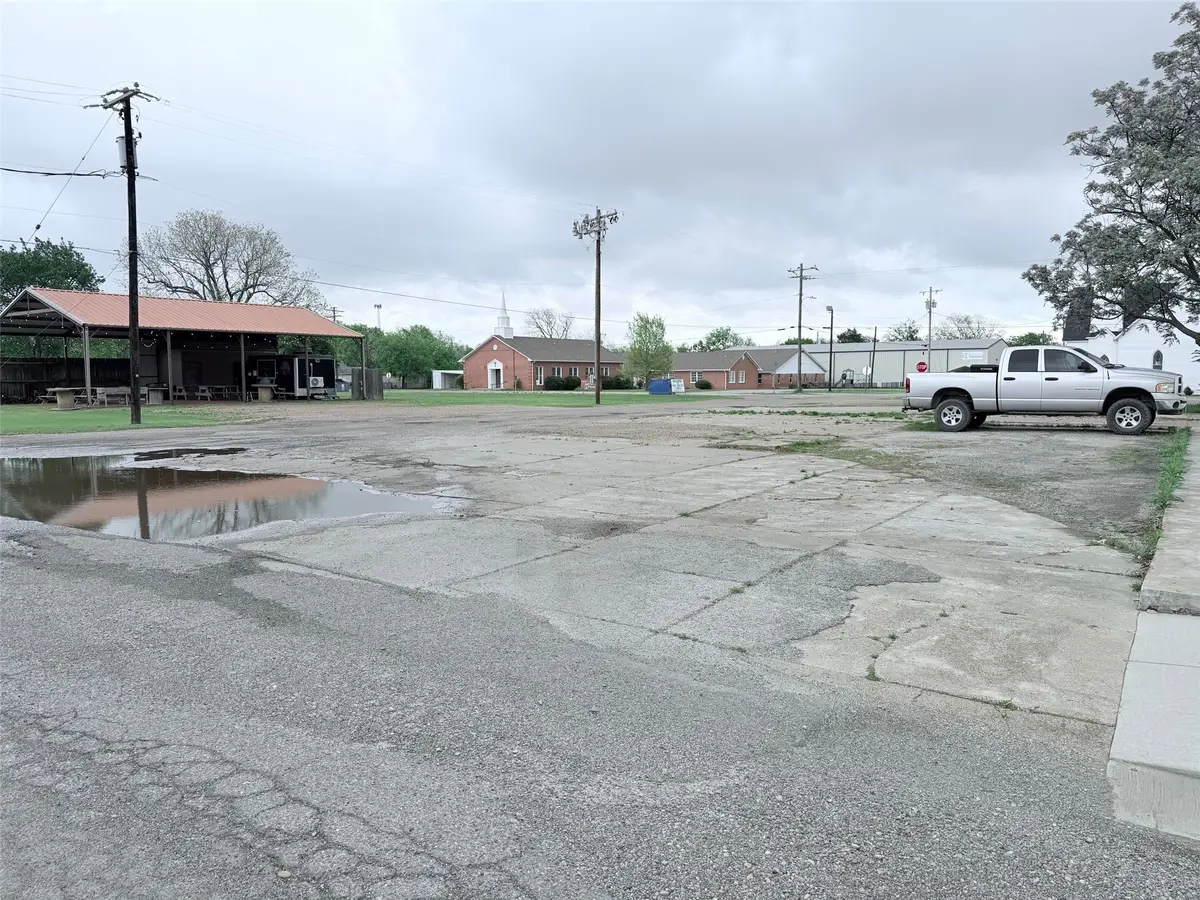 219 N Pearl Street, Trenton, TX 75490 - #1