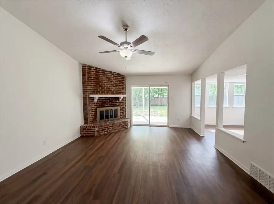 913 Jayellen Court, Burleson, TX 76028 - #3