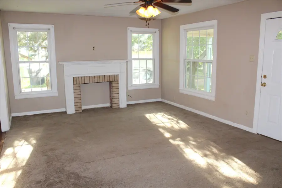 825 E North 12th Street, Abilene, TX 79601 - #3