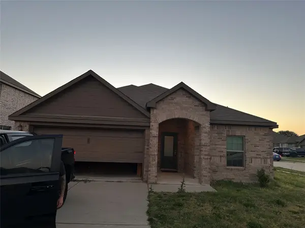 1009 Tumbleweed Trail, Crowley, TX 76036