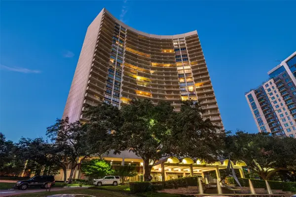 6211 W Northwest Highway #2401, Dallas, TX 75225