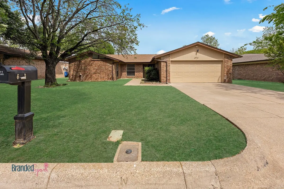 6913 Loma Vista Drive, Fort Worth, TX 76133 - #1