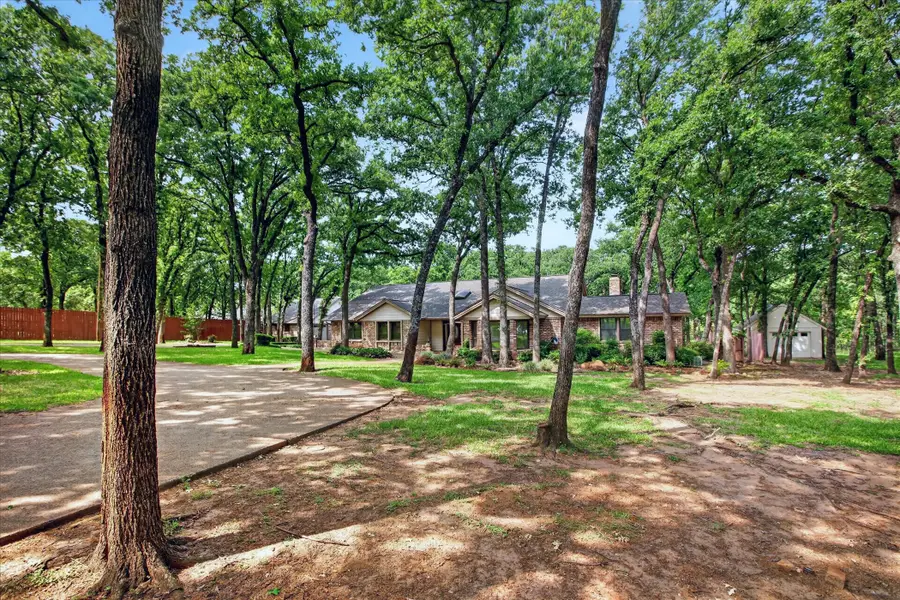 1607 N Main Street, Euless, TX 76039 - #3