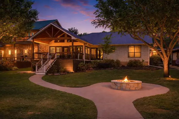 313 Lake Front Drive, Mabank, TX 75156