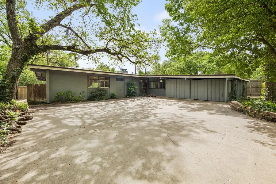 2822 S Glenbrook Drive, Garland, TX 75041 - #2