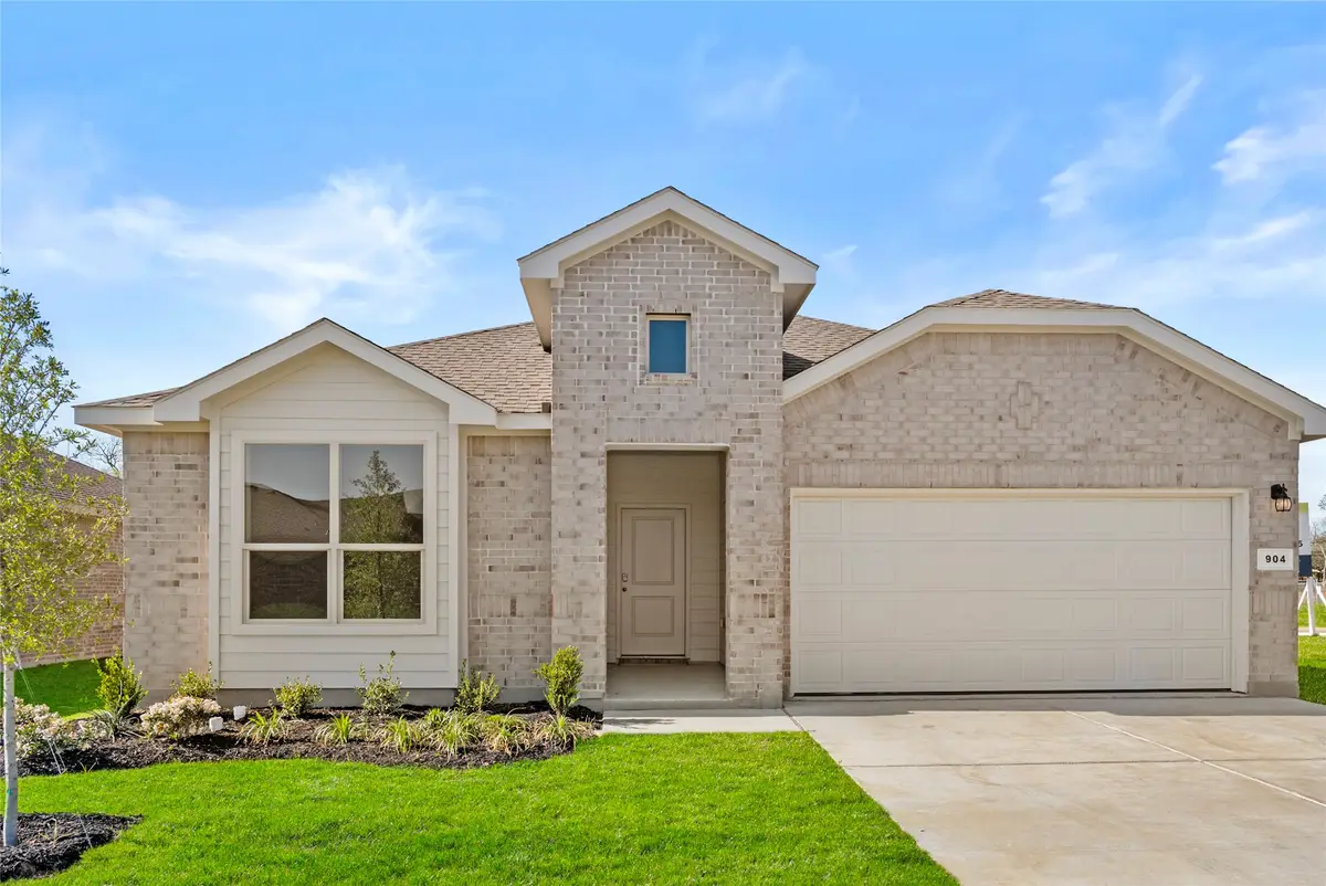 904 Traction Trail, Cleburne, TX 76031 - #1