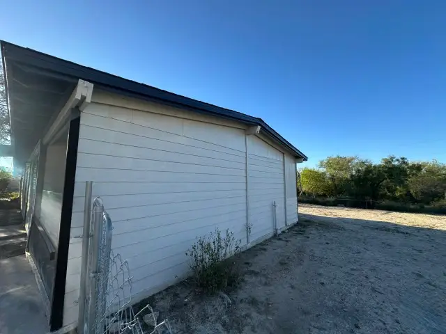 337-339 Long Drive, Del Rio, TX 78840 - #2