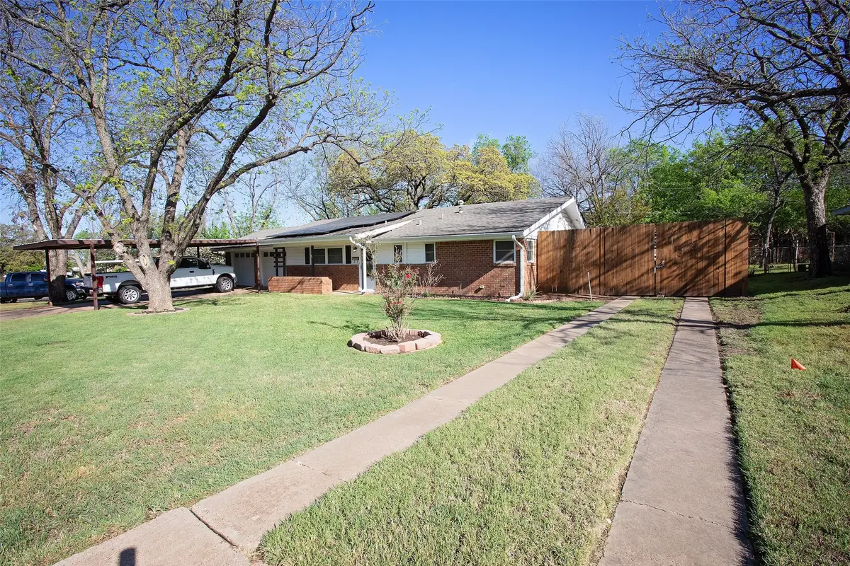 1405 Thompson Drive, Graham, TX 76450 - #1
