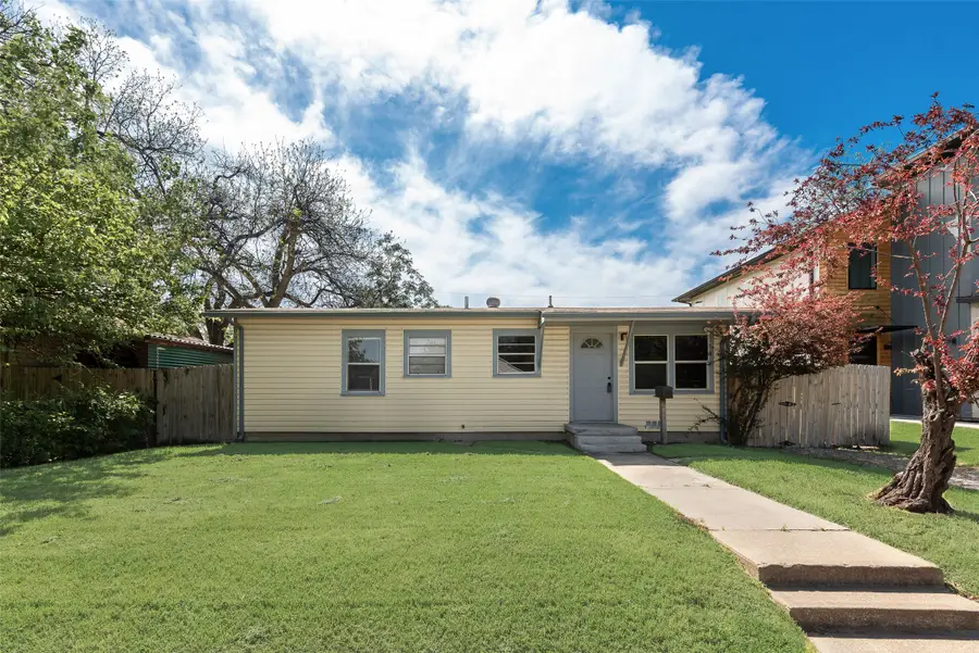 1836 Carver Avenue, Fort Worth, TX 76102 - #2