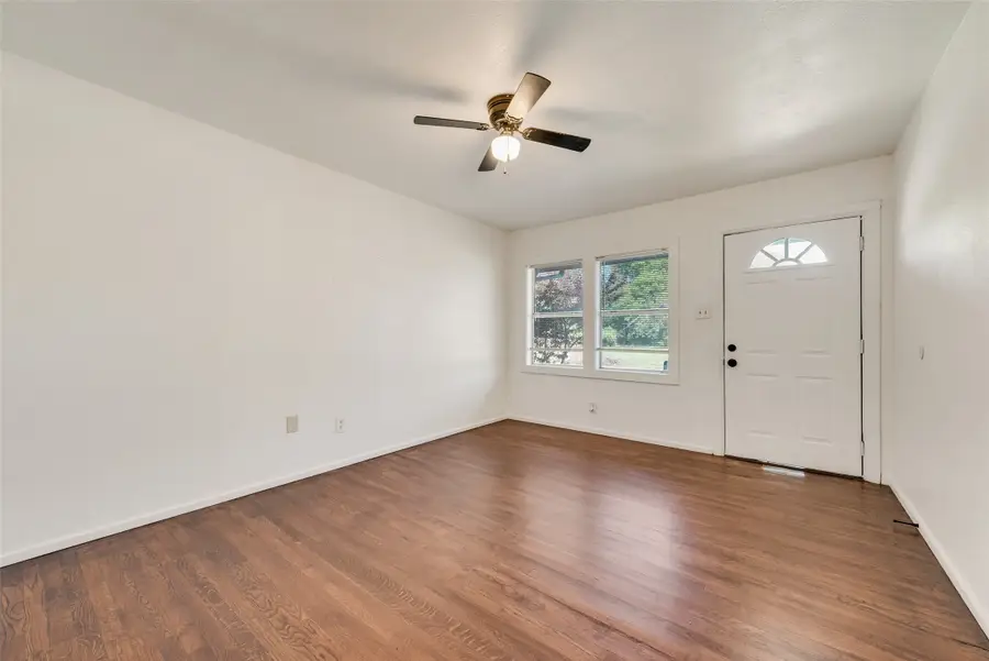 1836 Carver Avenue, Fort Worth, TX 76102 - #3