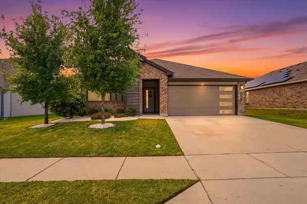 1513 Hulen Park Trail, Alvarado, TX 76009