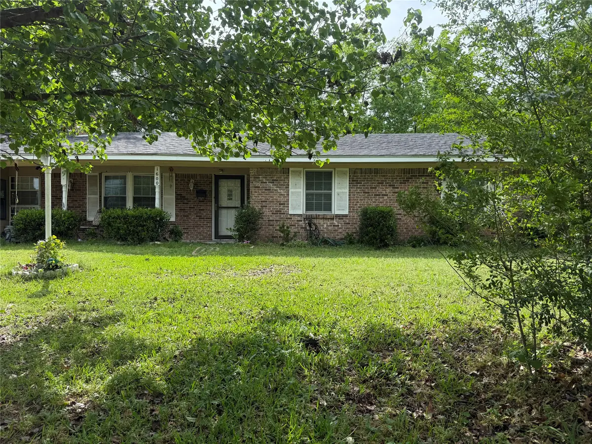 1600 S Jackson Street, Kaufman, TX 75142 - #1