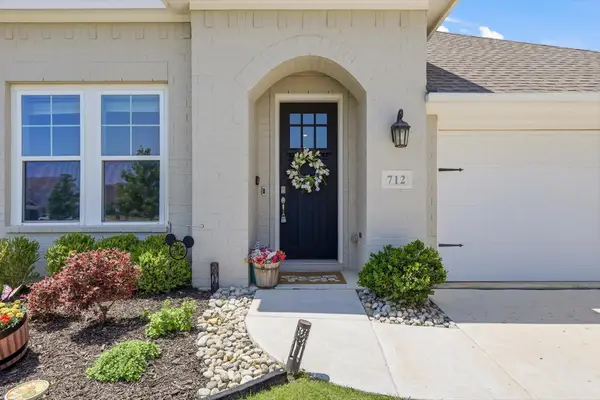 712 Swift Street, Northlake, TX 76247