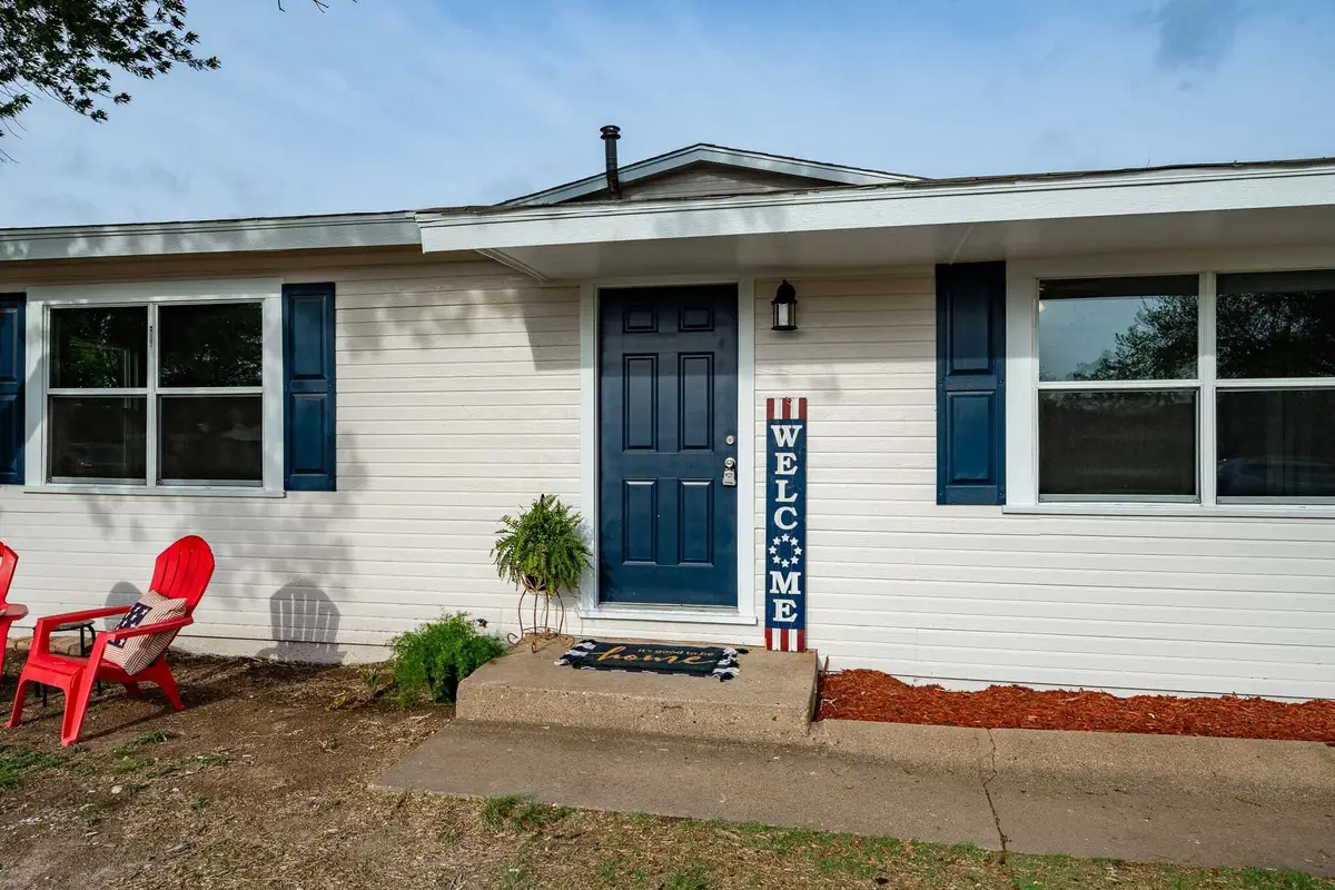 912 S Anson Street, Stamford, TX 79553 - #1